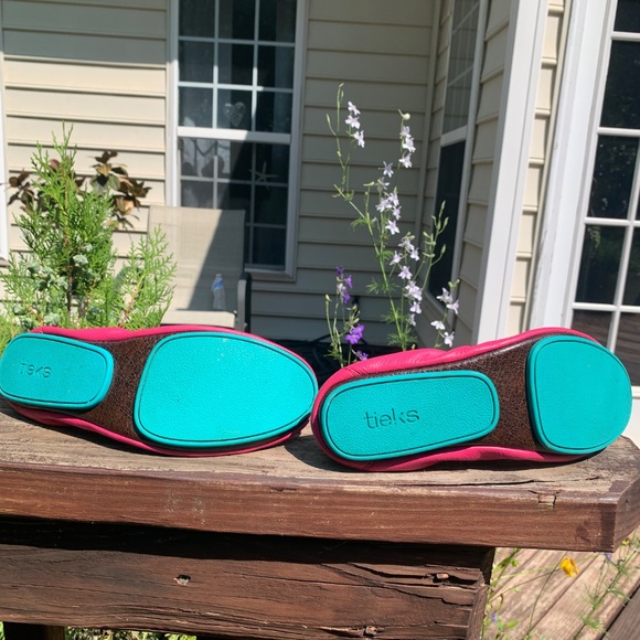 Fuchsia Hot Pink leather Tieks size 8 classic teal bottoms, - Picture 7 of 15